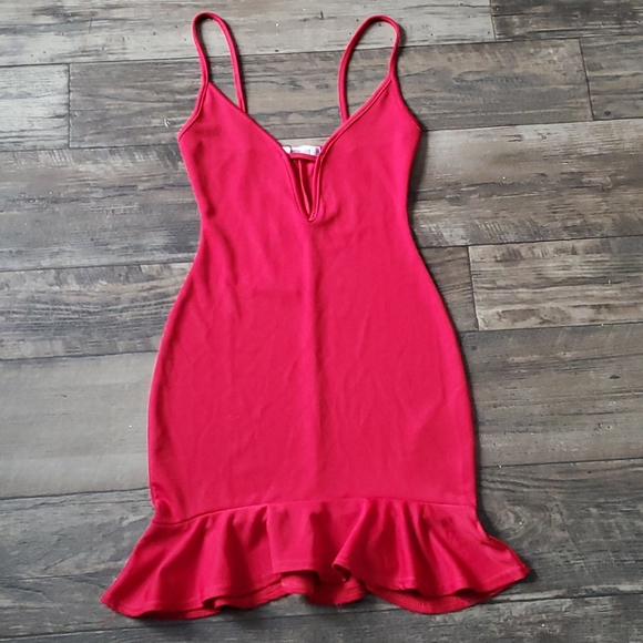 Missguided Frill Hem Plunge Mini Dress Red - Picture 2 of 8